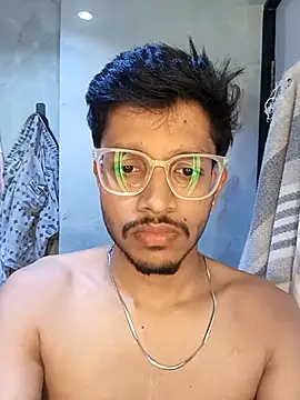 Snapshot of skinnyyyyyyyyy chatting on 5, 11, 2025 skinnyyyyyyyyy online show from 5, 11, 2025