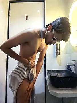 Snapshot of skinnyyyyyyyyy chatting on 8, 11, 2025 skinnyyyyyyyyy online show from 8, 11, 2025