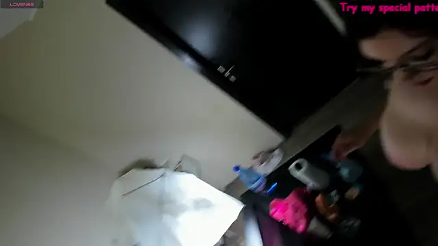 Milla Heart online show from 3, 2, 2025