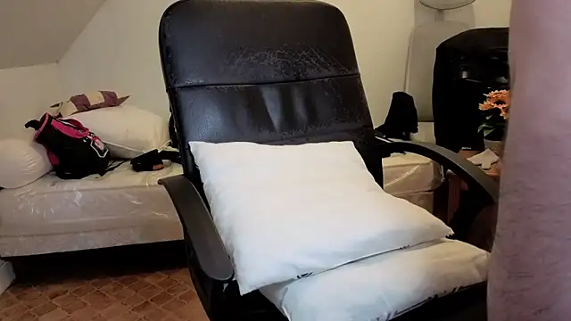 SteveStiffbone online show from 28, 11, 2025