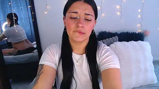 Samanta james19 online show from 9, 2, 2026