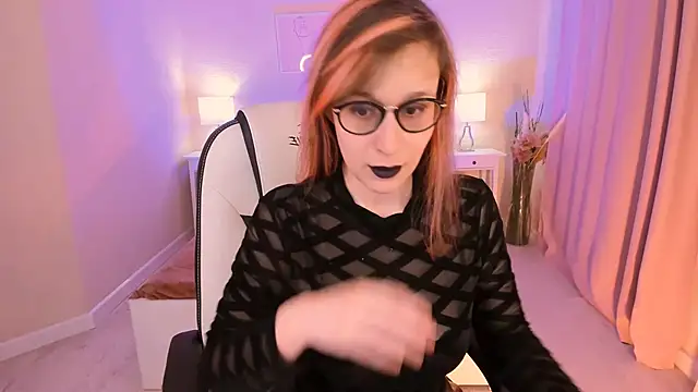 Dora Marcelli online show from 7, 2, 2025