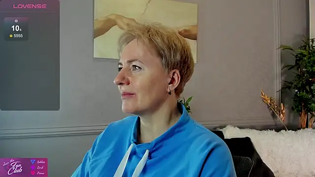 Snapshot of Nika_Smit chatting on 3, 1, 2025 Nika Smit online show from 3, 1, 2025