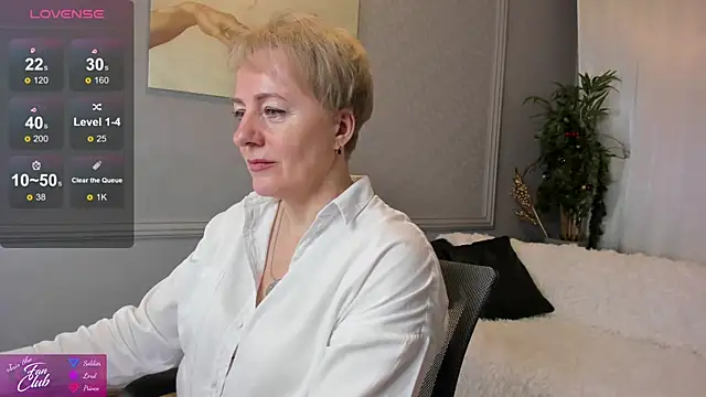 Snapshot of Nika_Smit chatting on 12, 1, 2025 Nika Smit online show from 12, 1, 2025