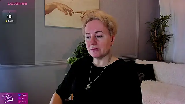 Snapshot of Nika_Smit chatting on 17, 1, 2025 Nika Smit online show from 17, 1, 2025