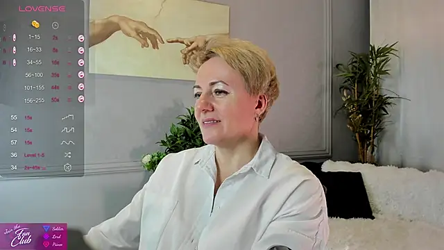 Snapshot of Nika_Smit chatting on 26, 1, 2025 Nika Smit online show from 26, 1, 2025