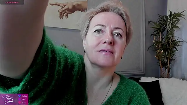 Snapshot of Nika_Smit chatting on 7, 2, 2025 Nika Smit online show from 7, 2, 2025