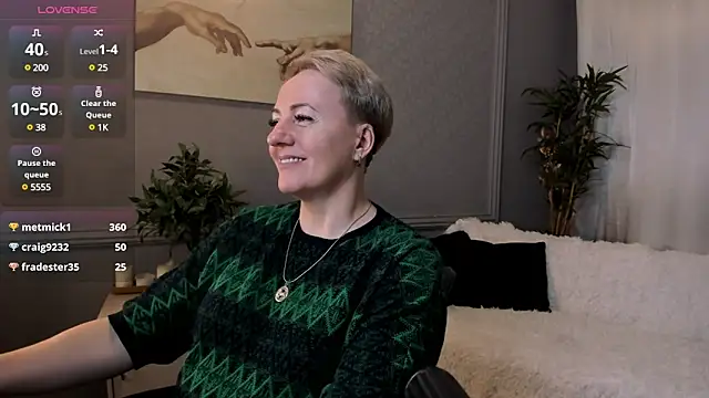 Snapshot of Nika_Smit chatting on 2, 3, 2025 Nika Smit online show from 2, 3, 2025