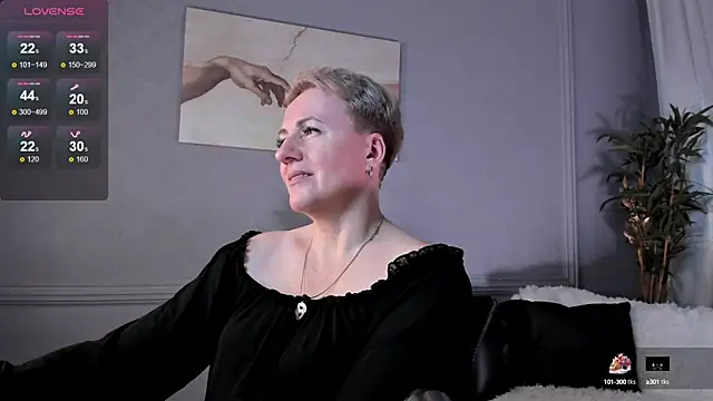 Snapshot of Nika_Smit chatting on 4, 3, 2025 Nika Smit online show from 4, 3, 2025