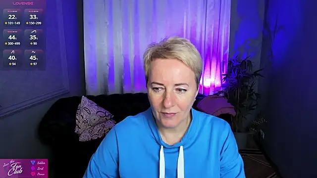 Snapshot of Nika_Smit chatting on 13, 9, 2025 Nika Smit online show from 13, 9, 2025