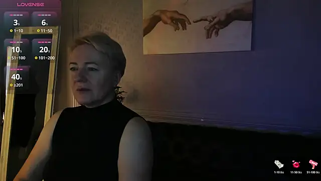 Snapshot of Nika_Smit chatting on 22, 11, 2025 Nika Smit online show from 22, 11, 2025