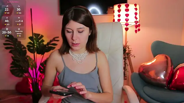 Hailey Green online show from 13, 2, 2025