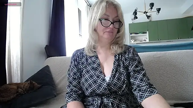 Snapshot of Blond_Woman chatting on 27, 1, 2025 Blond Woman online show from 27, 1, 2025