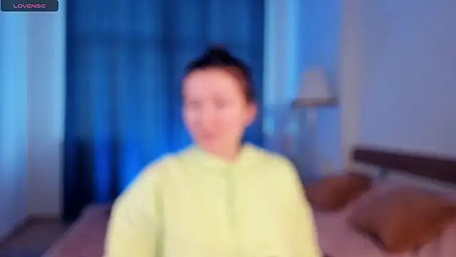 VickieVici online show from 8, 12, 2024