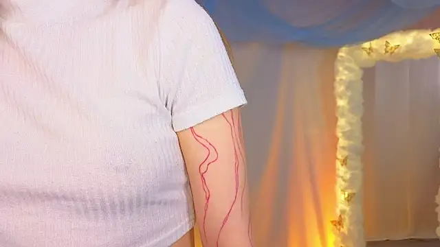 AlisiaSpinnet  online show from 20, 1, 2025