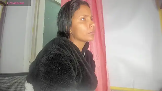 Snapshot of Nenita_Hot_ chatting on 12, 11, 2025 Nenita Hot online show from 12, 11, 2025