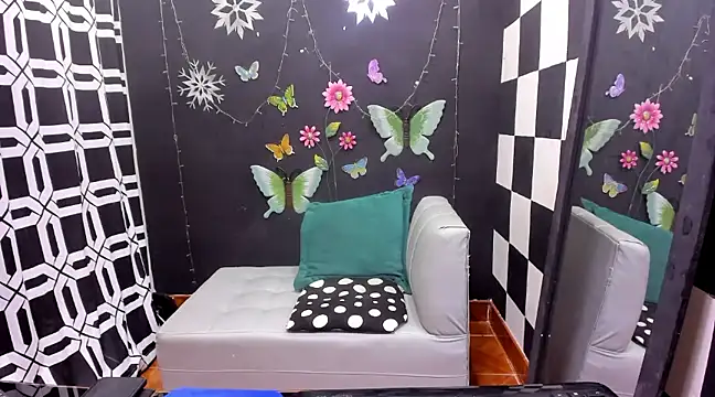 MikeRose94 online show from 1, 2, 2025