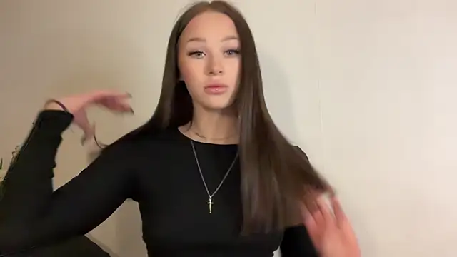 ur molly online show from 11, 3, 2026