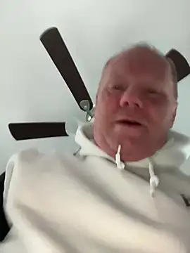 Snapshot of masterjerseyjoe chatting on 12, 1, 2025 masterjerseyjoe online show from 12, 1, 2025