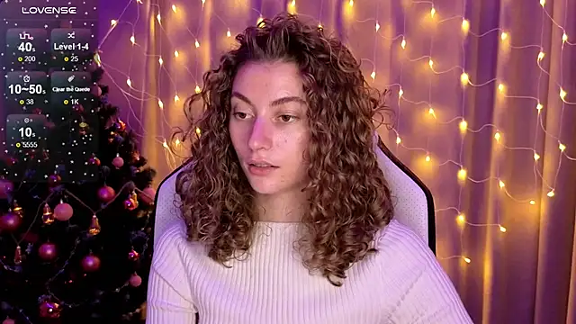 Snapshot of lady_curls chatting on 5, 1, 2025 lady curls online show from 5, 1, 2025