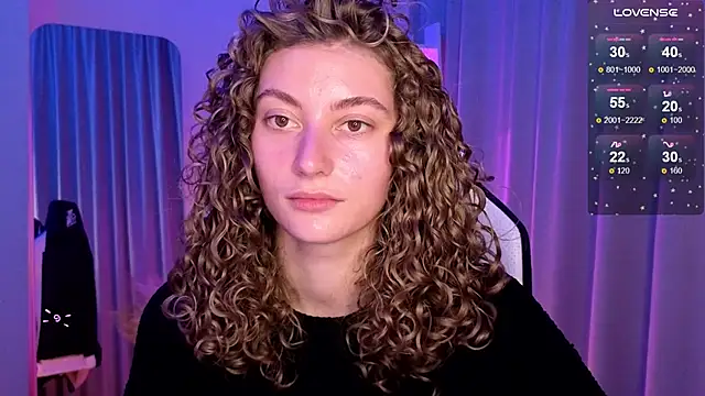 Snapshot of lady_curls chatting on 12, 2, 2025 lady curls online show from 12, 2, 2025