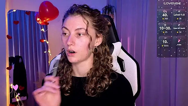 Snapshot of lady_curls chatting on 26, 2, 2025 lady curls online show from 26, 2, 2025