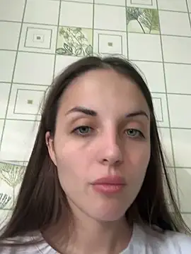 Snapshot of AmiLavs chatting on 9, 12, 2024 AmiLavs online show from 9, 12, 2024