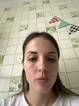 Snapshot of AmiLavs chatting on 4, 1, 2025 AmiLavs online show from 4, 1, 2025