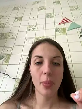 Snapshot of AmiLavs chatting on 8, 1, 2025 AmiLavs online show from 8, 1, 2025