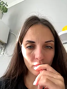 Snapshot of AmiLavs chatting on 1, 10, 2025 AmiLavs online show from 1, 10, 2025