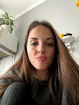 Snapshot of AmiLavs chatting on 15, 10, 2025 AmiLavs online show from 15, 10, 2025