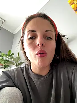 Snapshot of AmiLavs chatting on 18, 11, 2025 AmiLavs online show from 18, 11, 2025