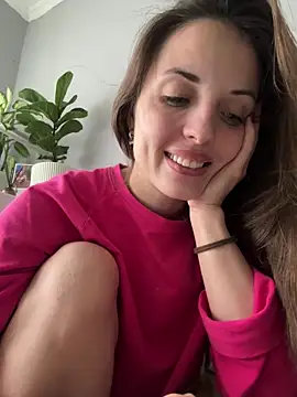 Snapshot of AmiLavs chatting on 16, 12, 2025 AmiLavs online show from 16, 12, 2025