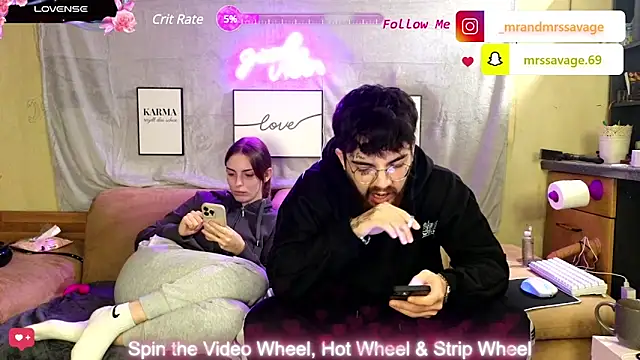 MrAndMrsSavage online show from 23, 1, 2025