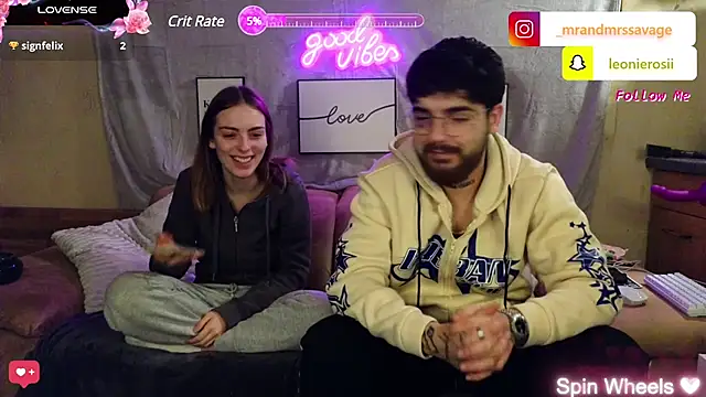 MrAndMrsSavage online show from 29, 1, 2025