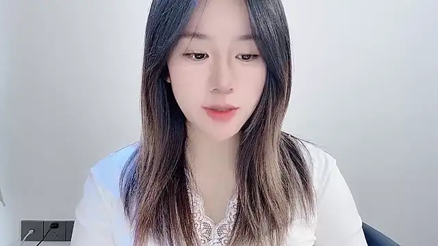 Snapshot of chloe-01 chatting on 20, 11, 2025 chloe-01 online show from 20, 11, 2025