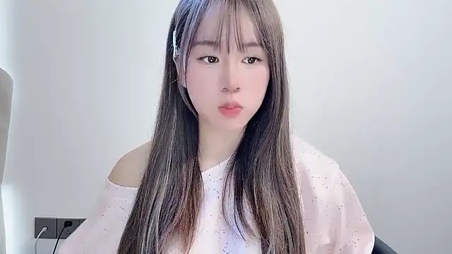 Snapshot of chloe-01 chatting on 30, 11, 2025 chloe-01 online show from 30, 11, 2025