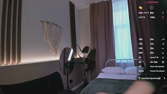 J Hunter  online show from 18, 3, 2026