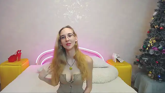 Snapshot of KlaryBrait chatting on 19, 1, 2025 KlaryBrait online show from 19, 1, 2025