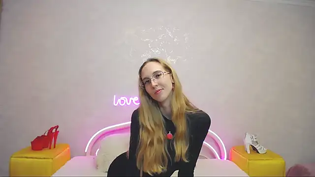 Snapshot of KlaryBrait chatting on 22, 1, 2025 KlaryBrait online show from 22, 1, 2025