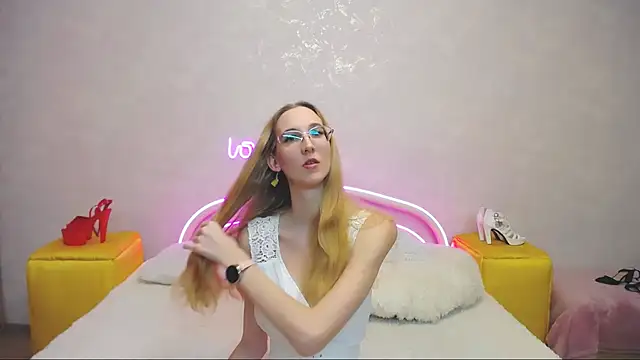 Snapshot of KlaryBrait chatting on 29, 1, 2025 KlaryBrait online show from 29, 1, 2025