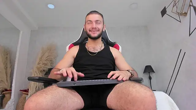 MaximusDick1  online show from 17, 5, 2026
