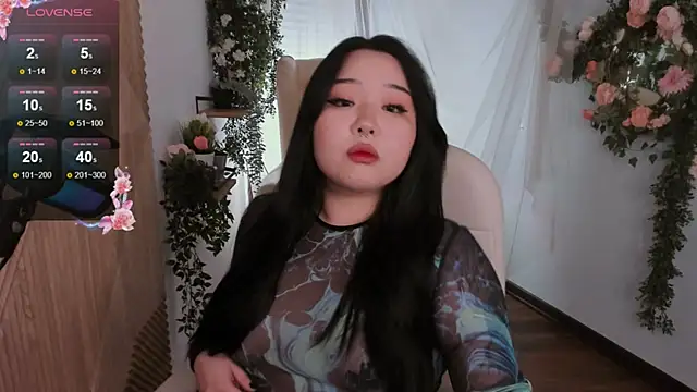 Snapshot of mei_honey_ chatting on 5, 3, 2025 mei honey online show from 5, 3, 2025