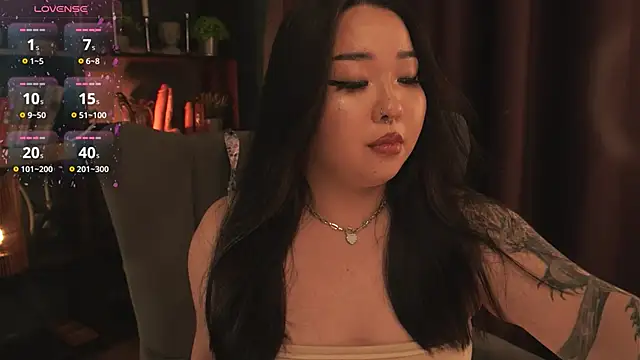 Snapshot of mei_honey_ chatting on 14, 10, 2025 mei honey online show from 14, 10, 2025