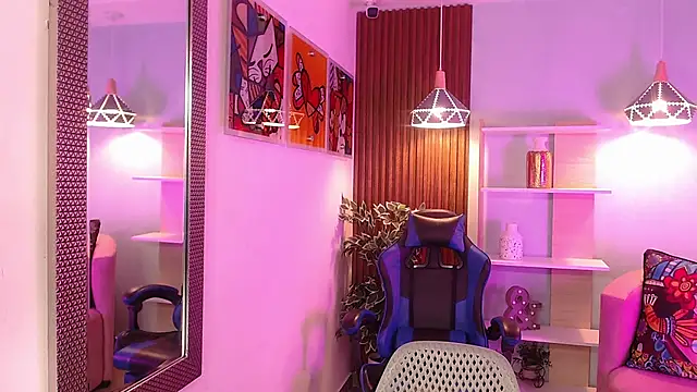 Snapshot of Dalila_Sky chatting on 23, 9, 2025 Dalila Sky online show from 23, 9, 2025