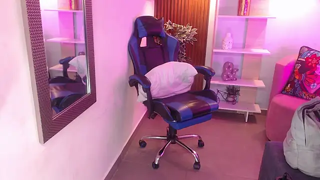 Snapshot of Dalila_Sky chatting on 26, 9, 2025 Dalila Sky online show from 26, 9, 2025