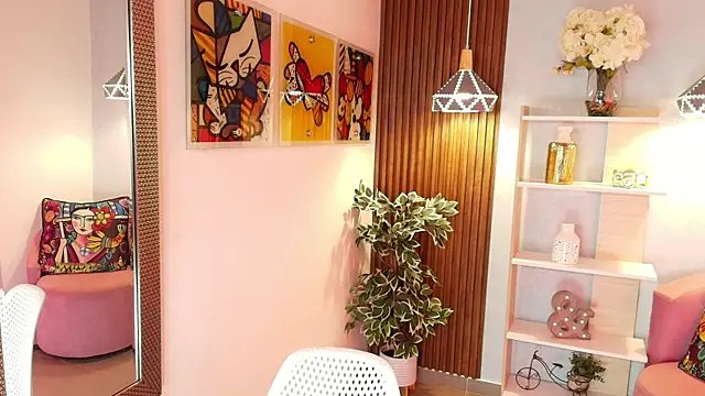 Snapshot of Dalila_Sky chatting on 18, 10, 2025 Dalila Sky online show from 18, 10, 2025