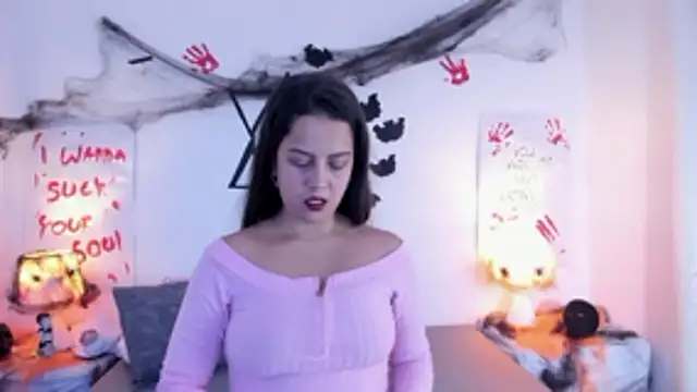 Snapshot of LunaSmitt chatting on 15, 10, 2025 LunaSmitt online show from 15, 10, 2025