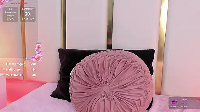 SalommeFlores online show from 19, 2, 2025