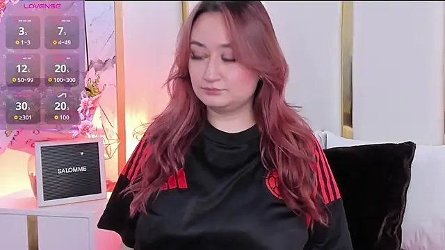 SalommeFlores online show from 9, 9, 2025